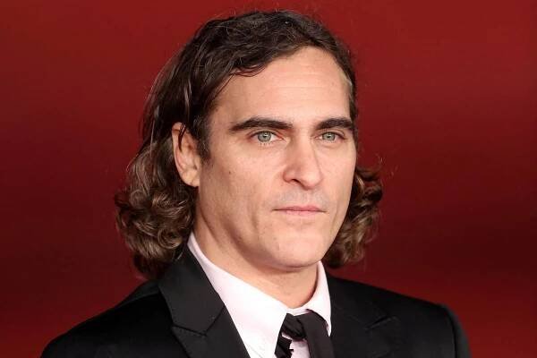 American Award-winning Actor Joaquin Phoenix Wallpaper