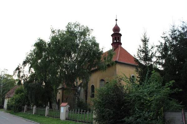 Soubor:Dřevčice, kostel.jpg