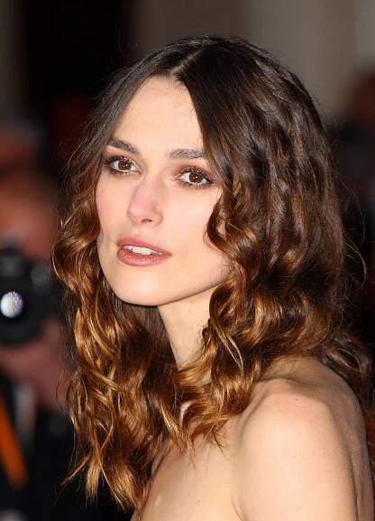 eira Knightley arrives at the Orange British Academy Film Awards 2008 held at the Royal Opera House on February 10, 2008 in London, England