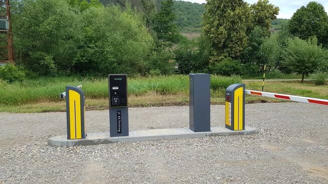 Závory ve vjezdu na soukromé pozemky, parkoviště a hotel | AS Parking