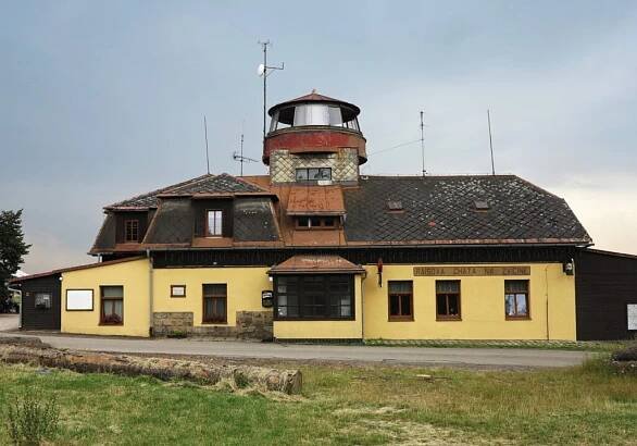 Pod Zvičinou na přelomu zimy a jara - Časopis Turista