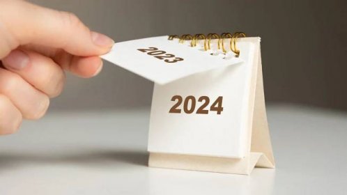 Co přinese rok 2024? Vyšší daň z nemovitostí, změny v DPH a právo dětí zvolit si příjmení