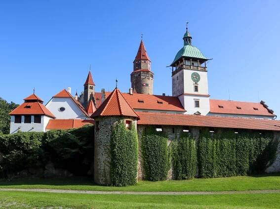 Pohádkově romantický hrad Bouzov | PrimaVylety.cz