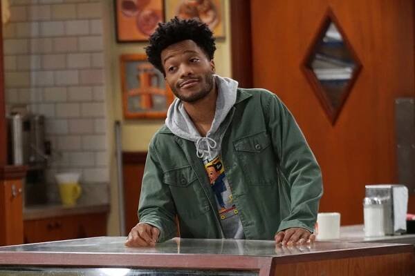 Superior Donuts - Arthur's Day Off - Z filmu - Jermaine Fowler