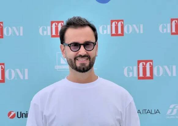 GIFFONI VALLE PIANA, ITÁLIE - 25. července 2024: Federico Mauro na filmovém festivalu Giffoni 2024 - 25. července 2024 v Giffoni Valle Piana, Itálie. — Stock obrázek