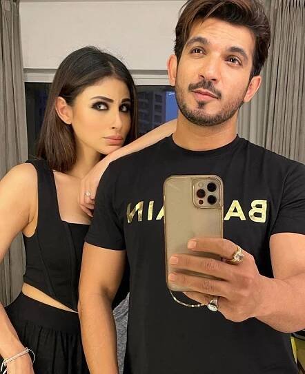 Mouni Roy Wishes Her Best Friend Arjun Bijlani On His Birthday; Shares Pictures. 8