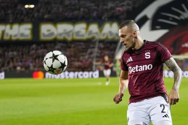 Sparta začne poháry se Salcburkem, Slavia v Razgradu a Plzeň ve Frankfurtu