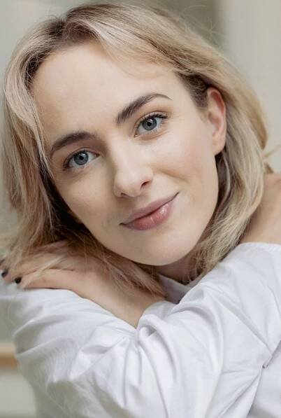 Dana Lišková - Portrait photographer Prague - Brand Photographer Prague