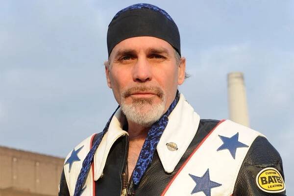 Robbie Knievel, stuntman son of Evel Knievel, dies at 60