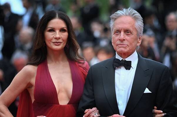 Catherine Zeta-Jonesová a Michael Douglas se rozhodli prodat své sídlo.