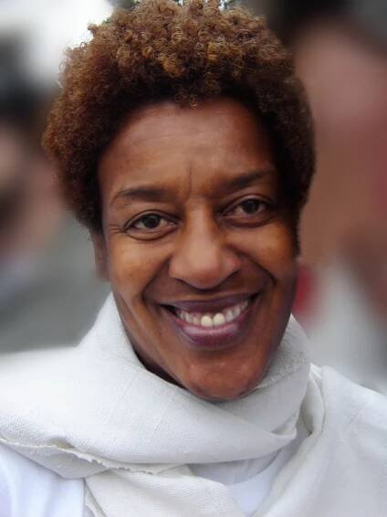 CCH Pounder – Wikipedia