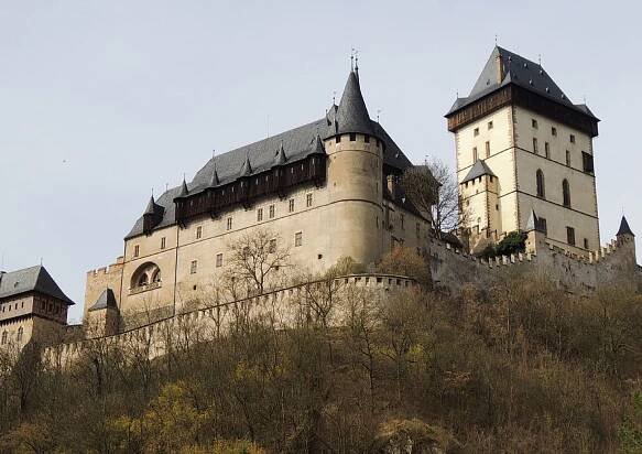 Karlštejn - zamek - Architektura średniowiecza i starożytności
