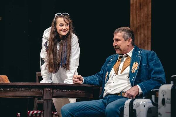 Elizabeth Kateřina McIntosh jako Susan