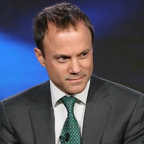 A Onetime Leader of Fox News Returns to the Murdoch Fold