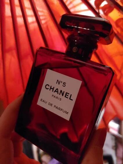 Chanel No 5 Eau de Parfum Red Edition Chanel pro ženy