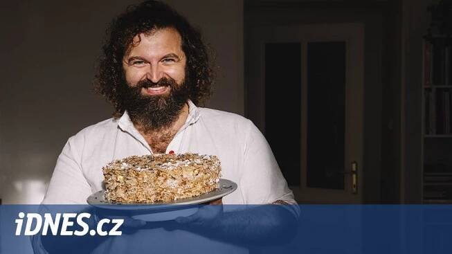 Sexy dorty ve tvaru prsou jsou typicky česká disciplína, říká cukrář Maršálek - iDNES.cz