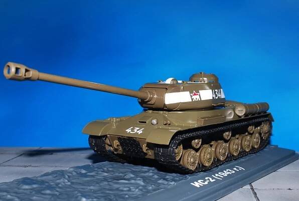 IS-2.JS-2.Tank.Heavy tanks.Modely tanků.Diecast models tanks.DeAgostini DAT-06.Modely vojenské techniky. Diecast models military vehicles. Modely aut. Diecast models cars. Modely letadel. Diecast models aircraft. Diecast models helicopters. Modely raket. Diecast models rockets. Sběratelské modely. Hotové modely. Sběratelské modely tanků. Kovové modely.