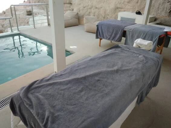 <img=”santorini_zen_spa.png” alt=”In Santorini Zen Spa Mobile massage in your private villa”>