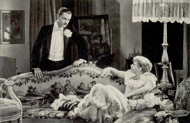 Hilde von Stolz mit Anton Walbrook in "Maskerade" (1934)