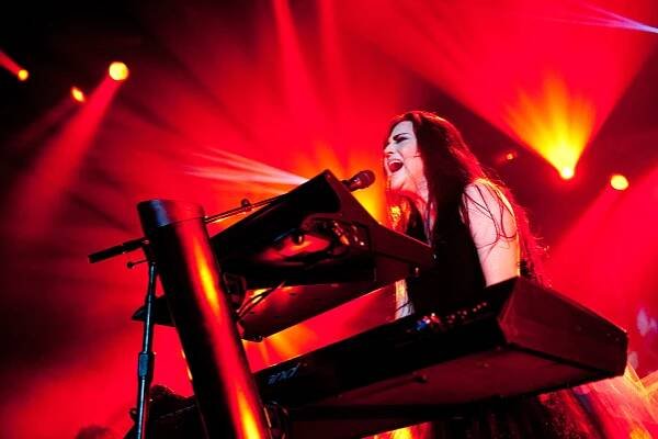 Evanescence End Three-Year Hiatus With November Tour