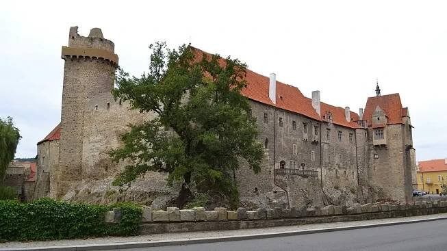 Hrad Strakonice: vstup(né), otevírací doba, tipy, zajímavosti