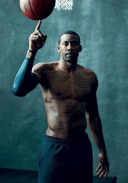 SWISH! Hamish Bowles Shoots Hoops with Amar’e Stoudemire