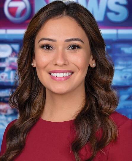 50 Beautiful Female Weather Reporters