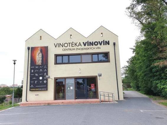 Vinotéka Vínovín foto 3