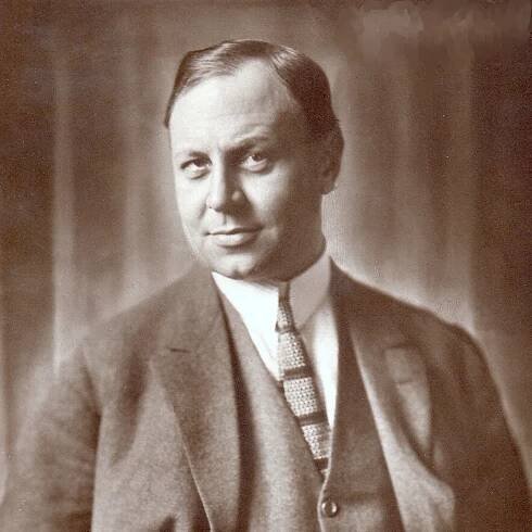File:Emil Jannings - no watermark (cropped).jpg - Wikimedia Commons