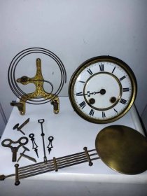 Strojek s hodin Gustav Becker, kyvadlo a příslušenství