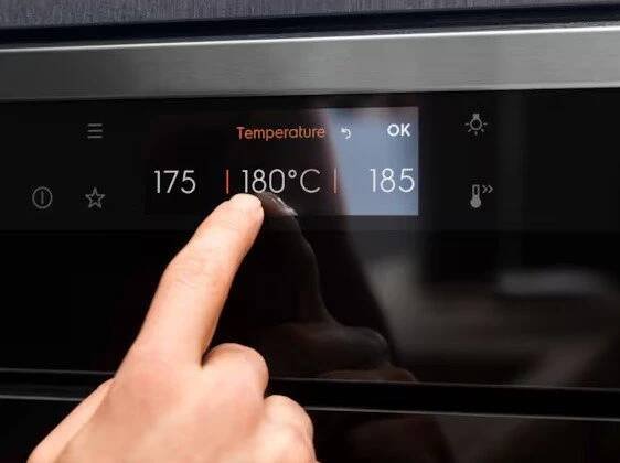 Vestavná trouba ELECTROLUX 800 CombiQuick KVLBE08H