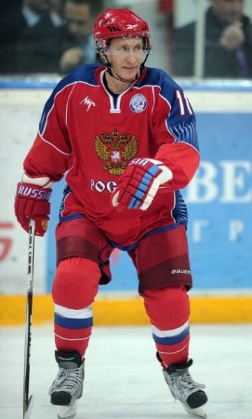 Putin mlátil manželku a podváděl ji, tvrdí německá tajná služba
