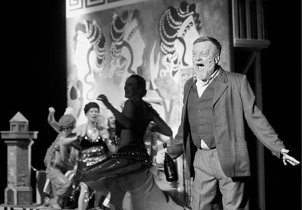 Když Zorba tančí bez nápadu – Divadelní noviny
