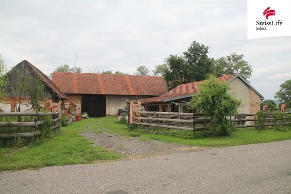 Prodej zemědělského objektu 9231 m2, Holice