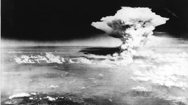Válečný zločin nebo záchrana milionů? Dokument o hirošimské bombě sledujte dnes na ZOOMu!