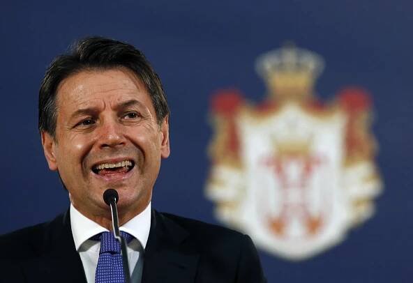 Taliansky premiér v rozhovore s Haftarom. Žiadal prímerie v Líbyi
