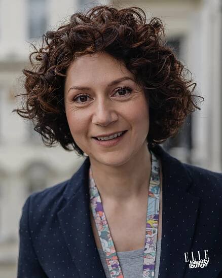 Martha Issová: Drobná hvězda velkých rolí