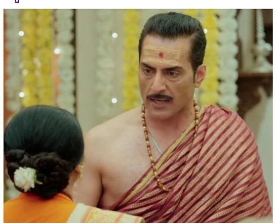Figure 1: Still from Anupamaa showing Vanraj Shah (actor Sudhanshu Pandey) during a scene 