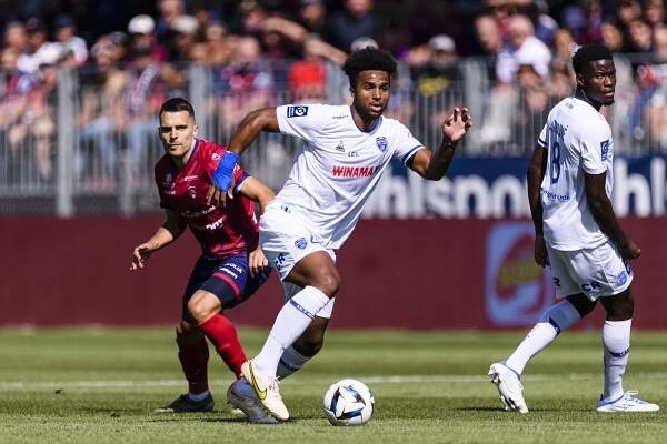 Clermont Foot63 v ESTAC Troyes - Ligue 1 Uber Eats