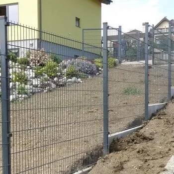 2D plotový panel PVC šíře 2500 mm drát 6/5 mm RAL 7016 antracit | Dobeš Kovovýroba