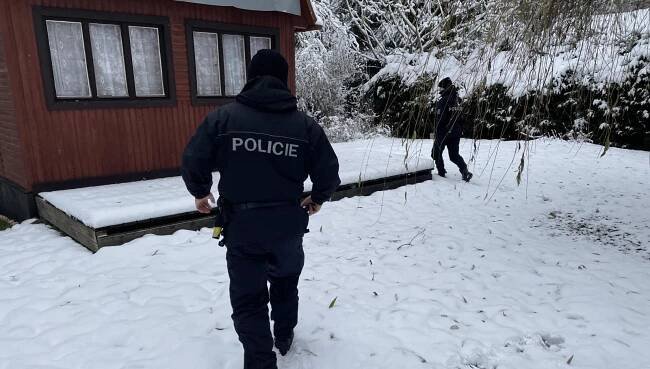Policisté kontrolovali na Chebsku chatové oblasti