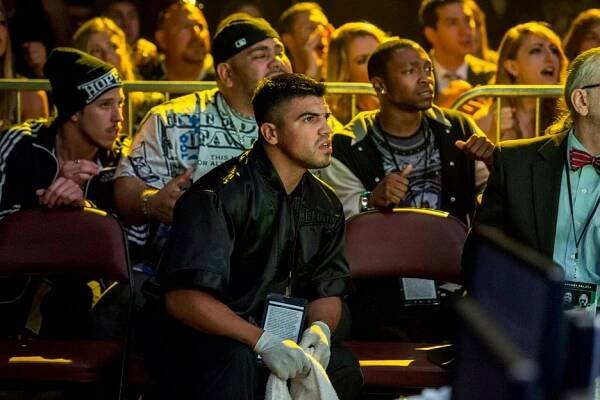 Beau Knapp, Victor Ortiz - Bojovník - Z filmu