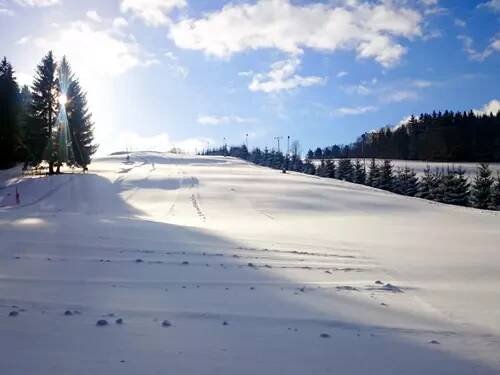 Ski areál Hluboká u Trhové Kamenice