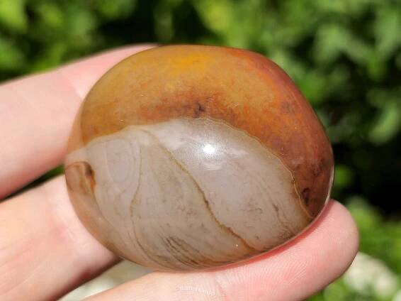 Achát sardonyx tromlovaný 58g Čína - naturshop.cz