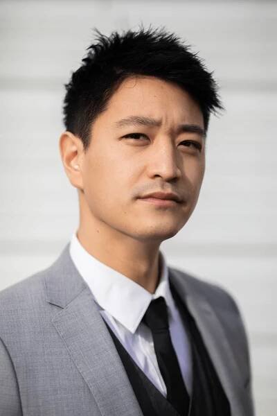 Tommy Kang | NYC Comedian & Actor