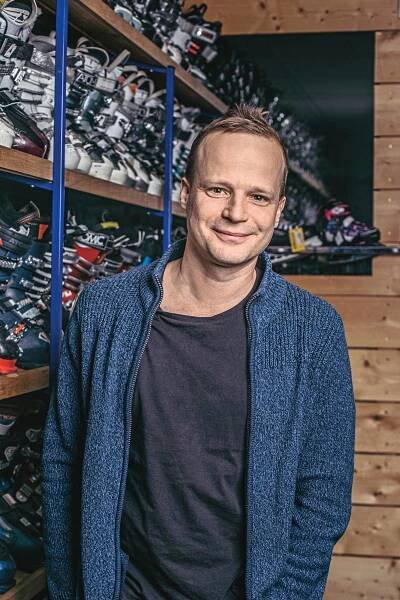 „Rath s Hančem pro mě byli opravdoví frajeři. Vezměte si třeba, že Hanč na každý závod doběhl asi dvacet kiláků z Jilemnice a pak odjel na lyžích dalších dvacet pět nebo třeba padesát. A ještě zvládl vyhrát.“ 