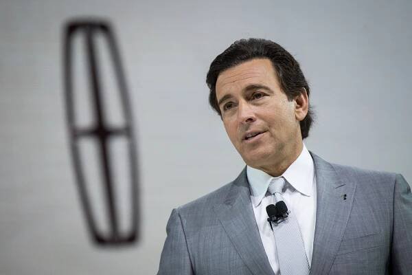 NEW YORK, NY – APRIL 12: Chief Executive Officer of Ford Mark Fields speaks before before the unveiling of the 2018 Lincoln Navigator at the New York International Auto Show on April 12, 2017 at the Jacob K. Javits Convention Center in New York City. The New York International Auto Show will open to the public starting Friday April 14 and run through April 23. (Photo by Drew Angerer/Getty Images)
