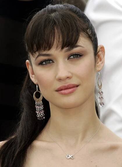 Rodné město Bond girl Kurylenkové obsadili Rusové: Olga mezitím natáčí v Praze!