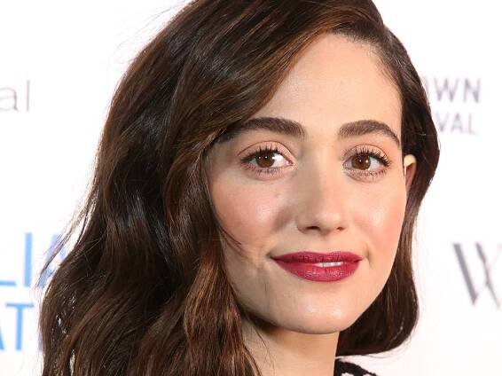 The Product Emmy Rossum Swears By to Style Her Natural Hair featured image