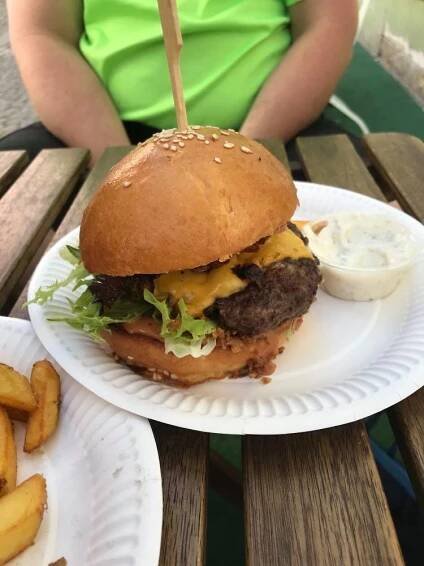 Burger restaurace a bistra - FastFoods.cz